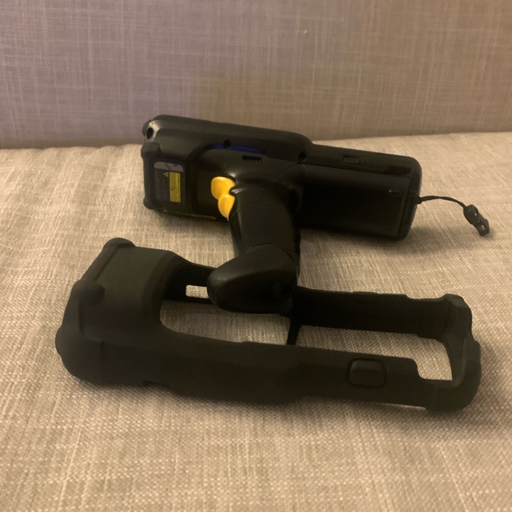 Zebra MC330K-G13HA3US01 Barcode Scanner Mobile Computer - Picture 8 of 10